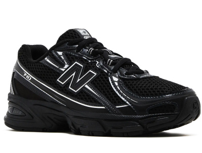 Черные кроссовки New Balance GR740BM оптом